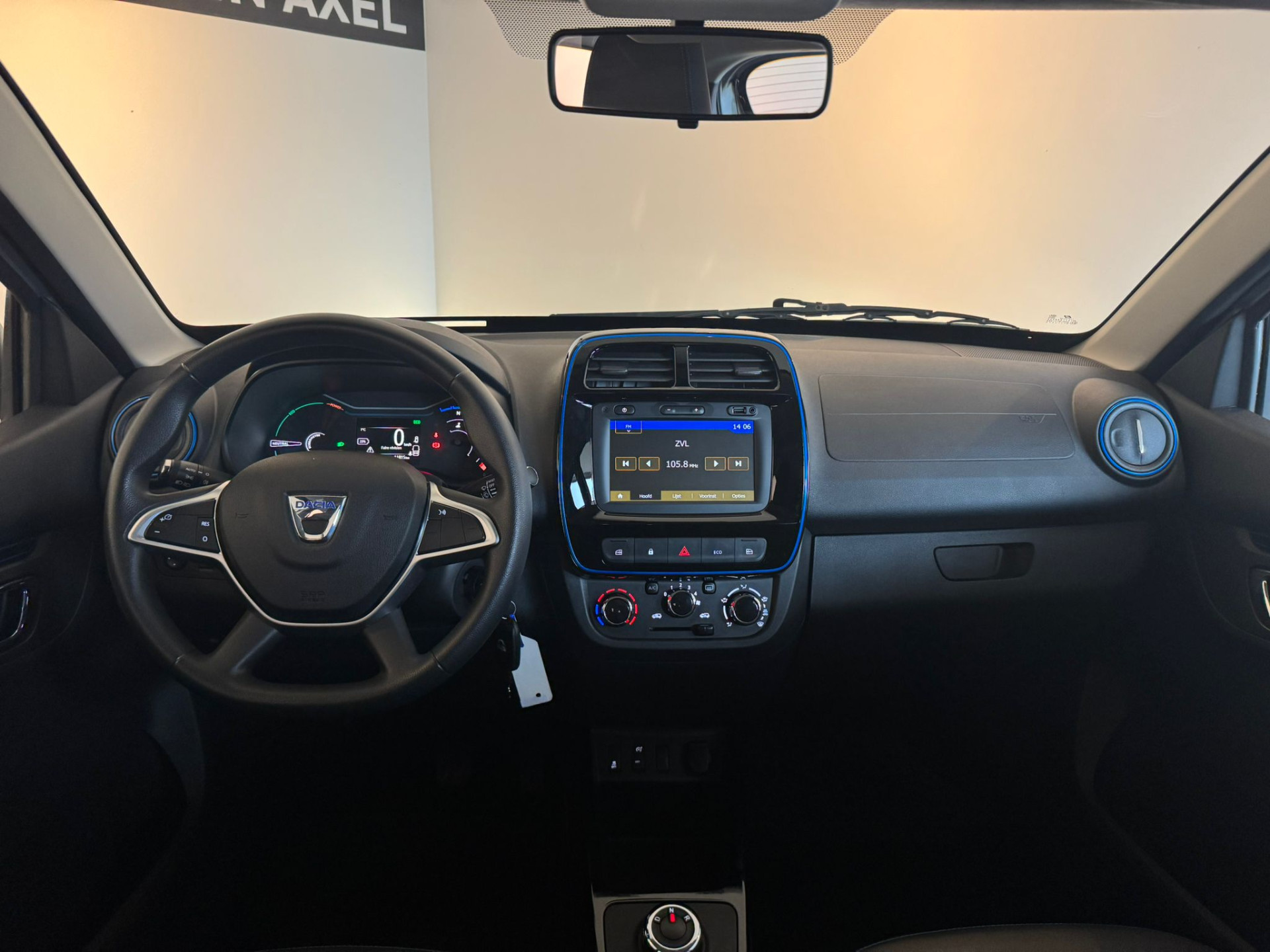 41759347-16.jpg