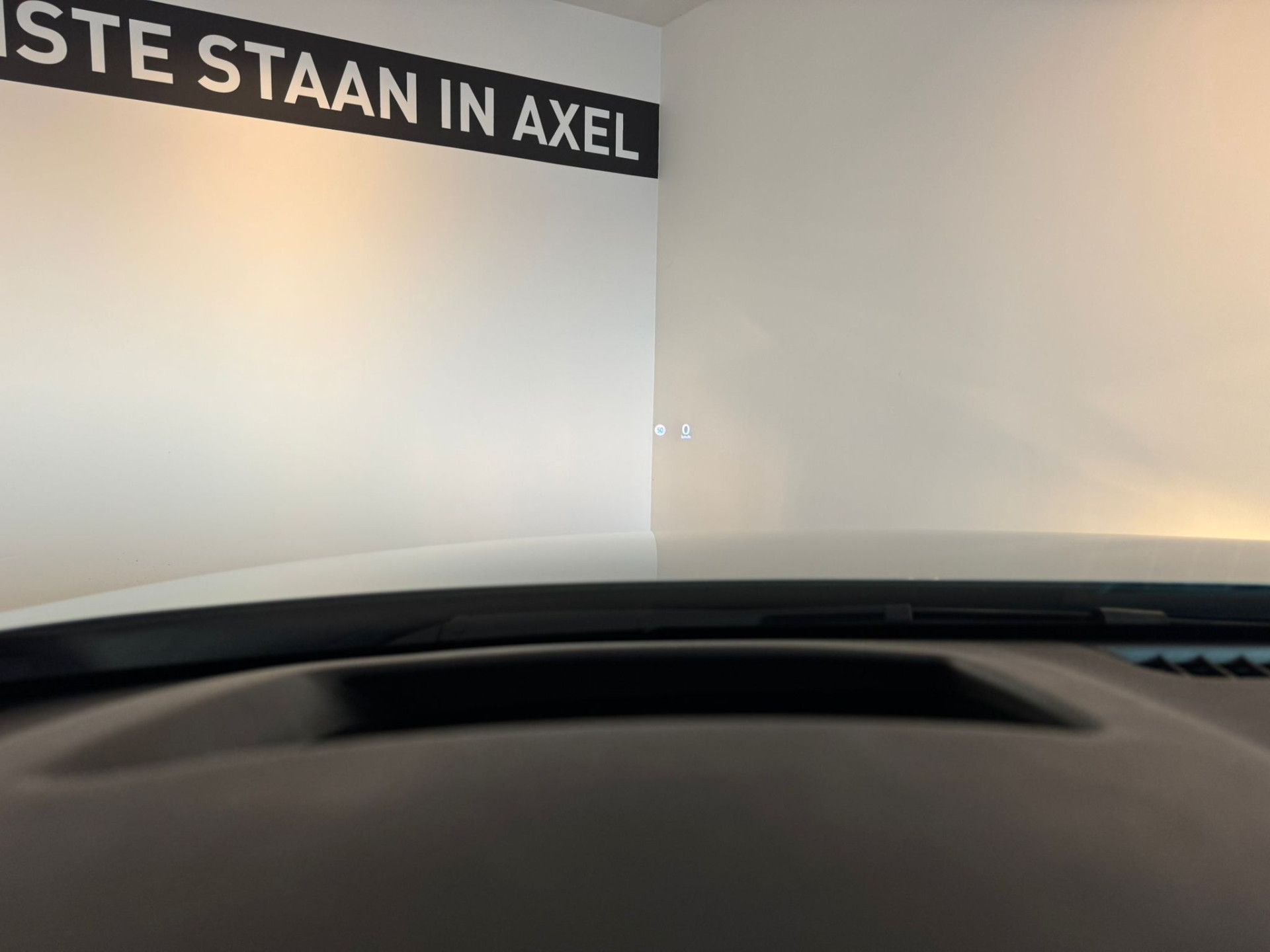 42652519-29.jpg