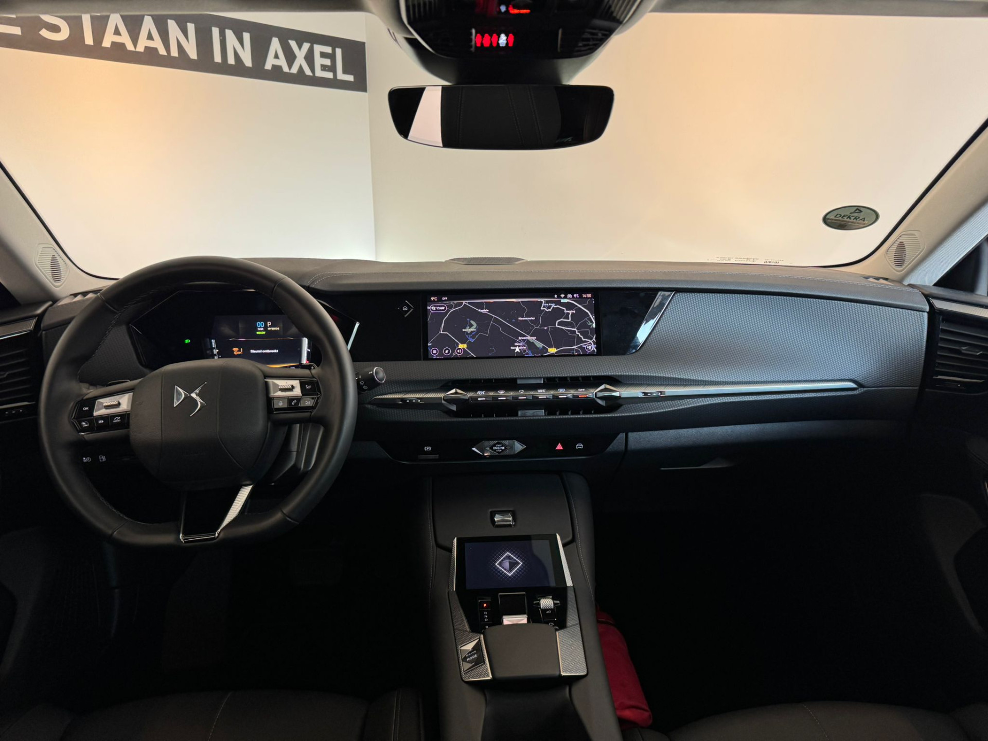42652541-14.jpg