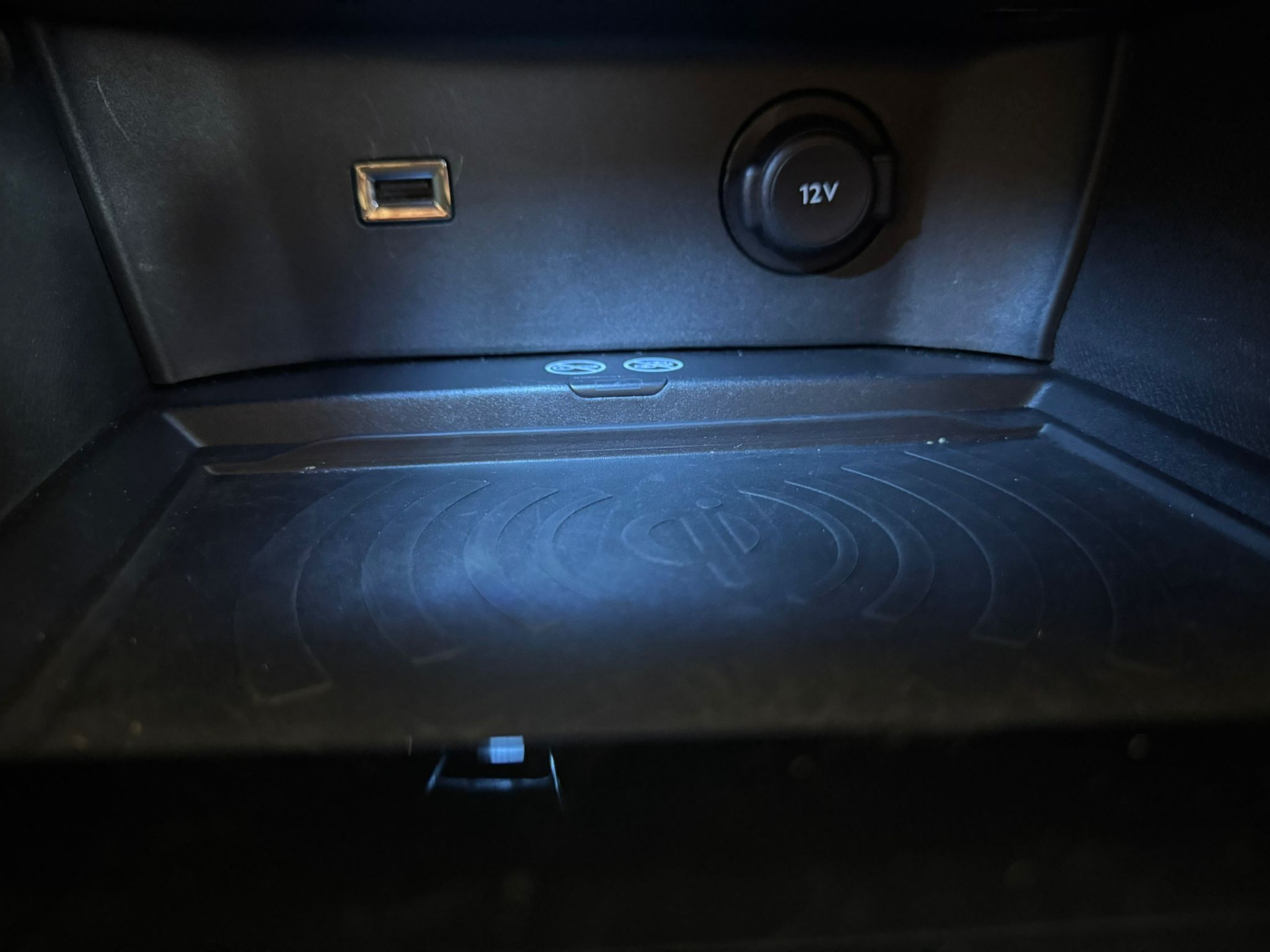 44773249-45.jpg