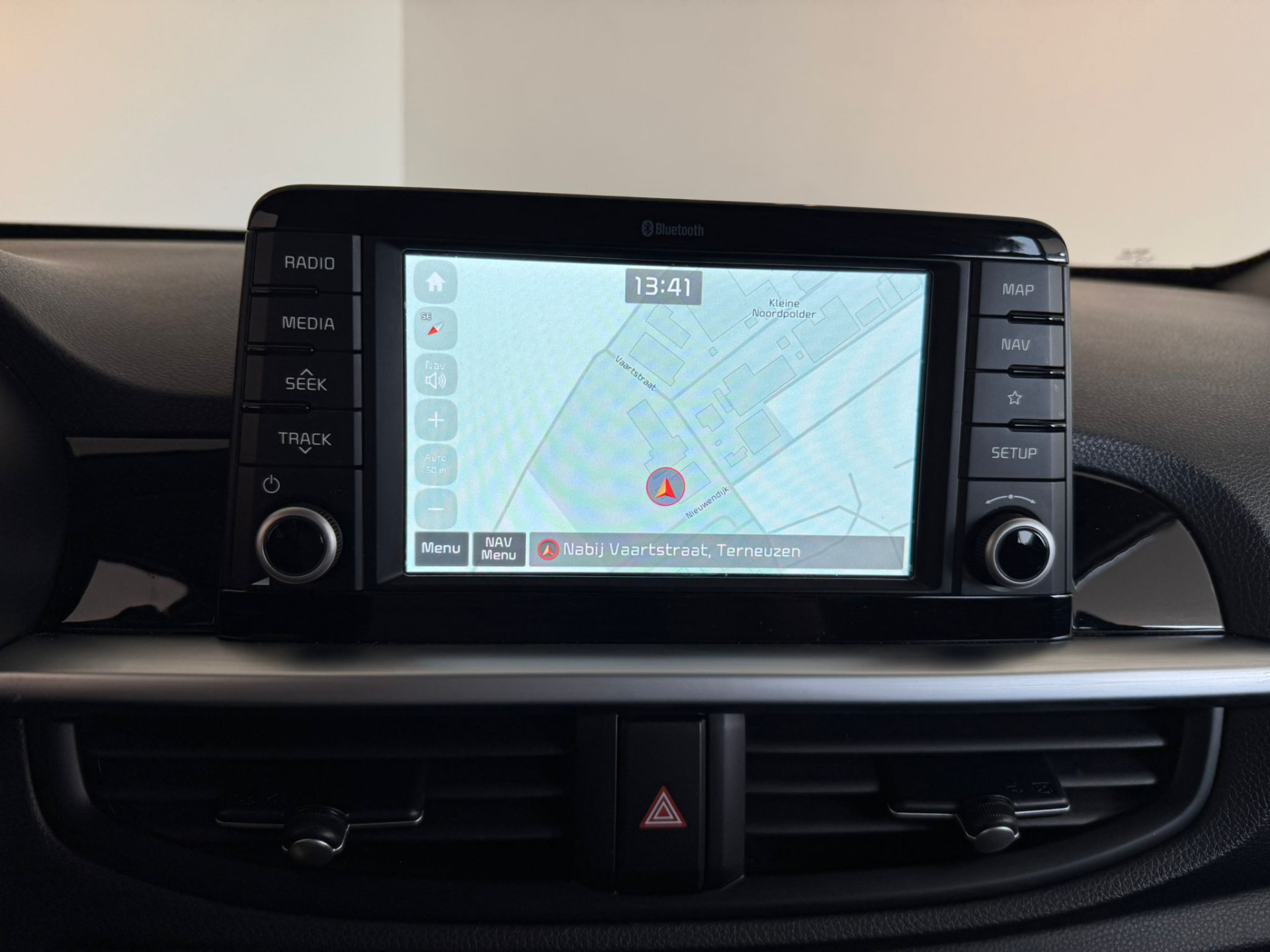 44909483-28.jpg