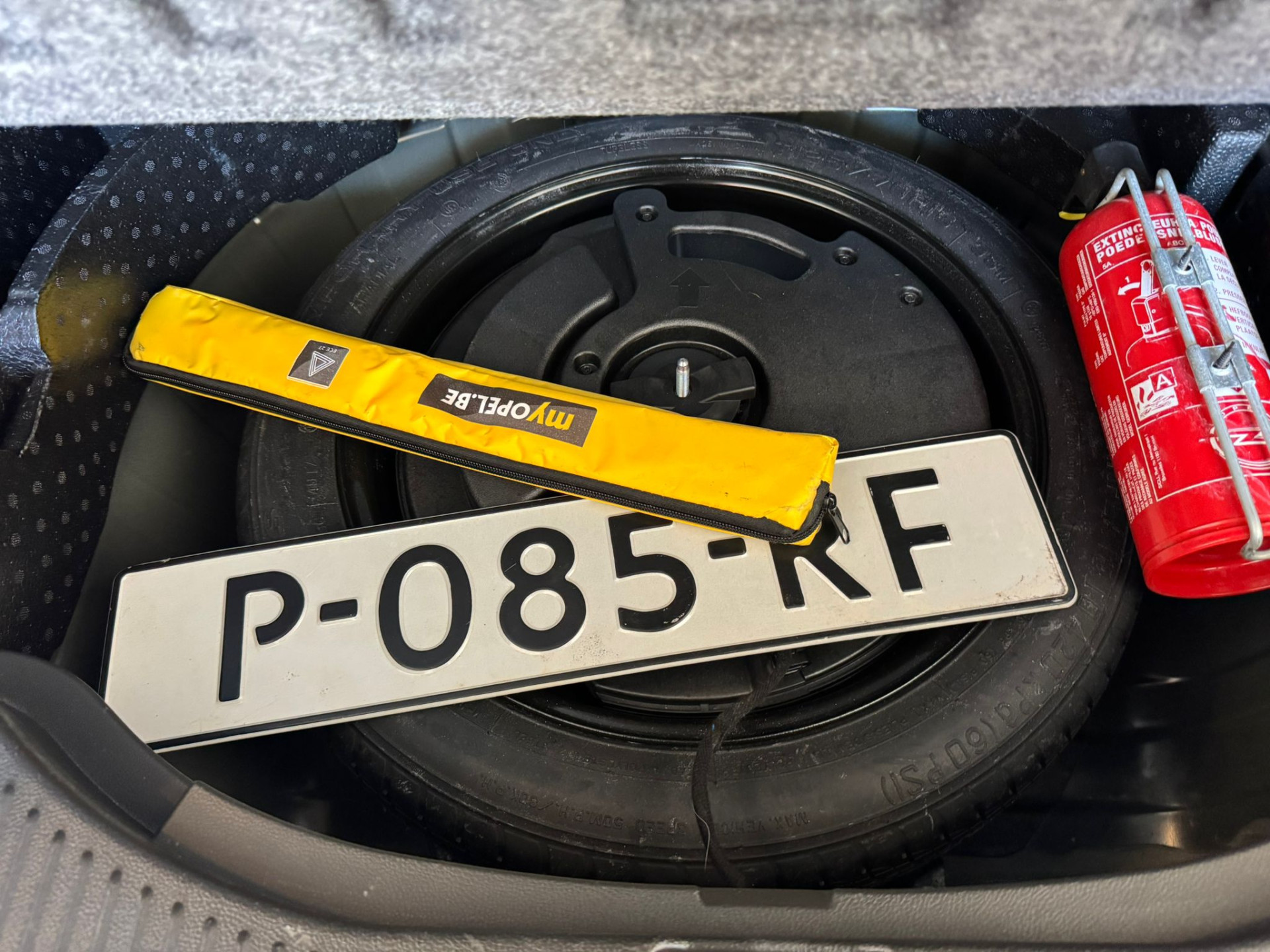 45577207-37.jpg