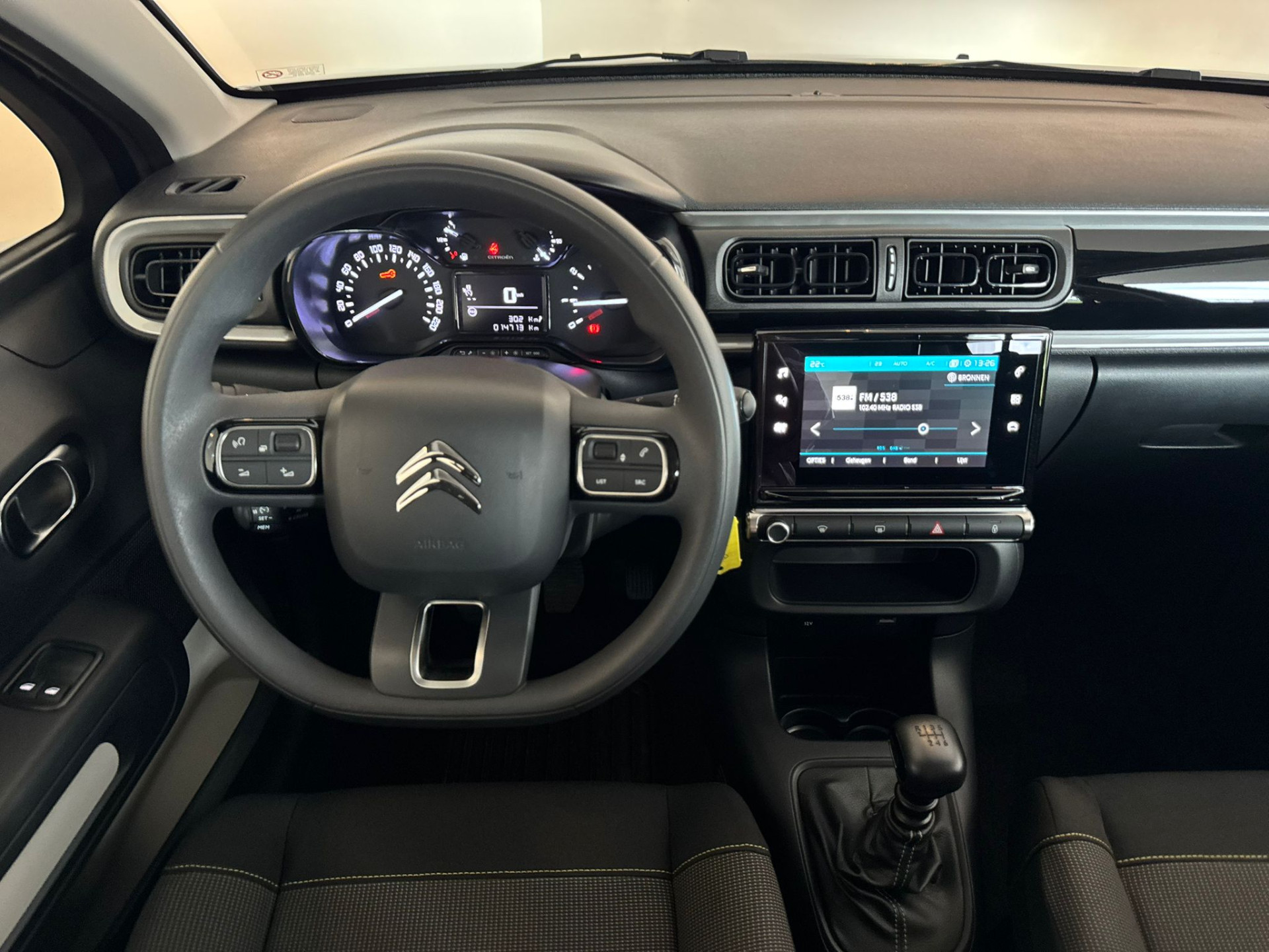 45577619-23.jpg