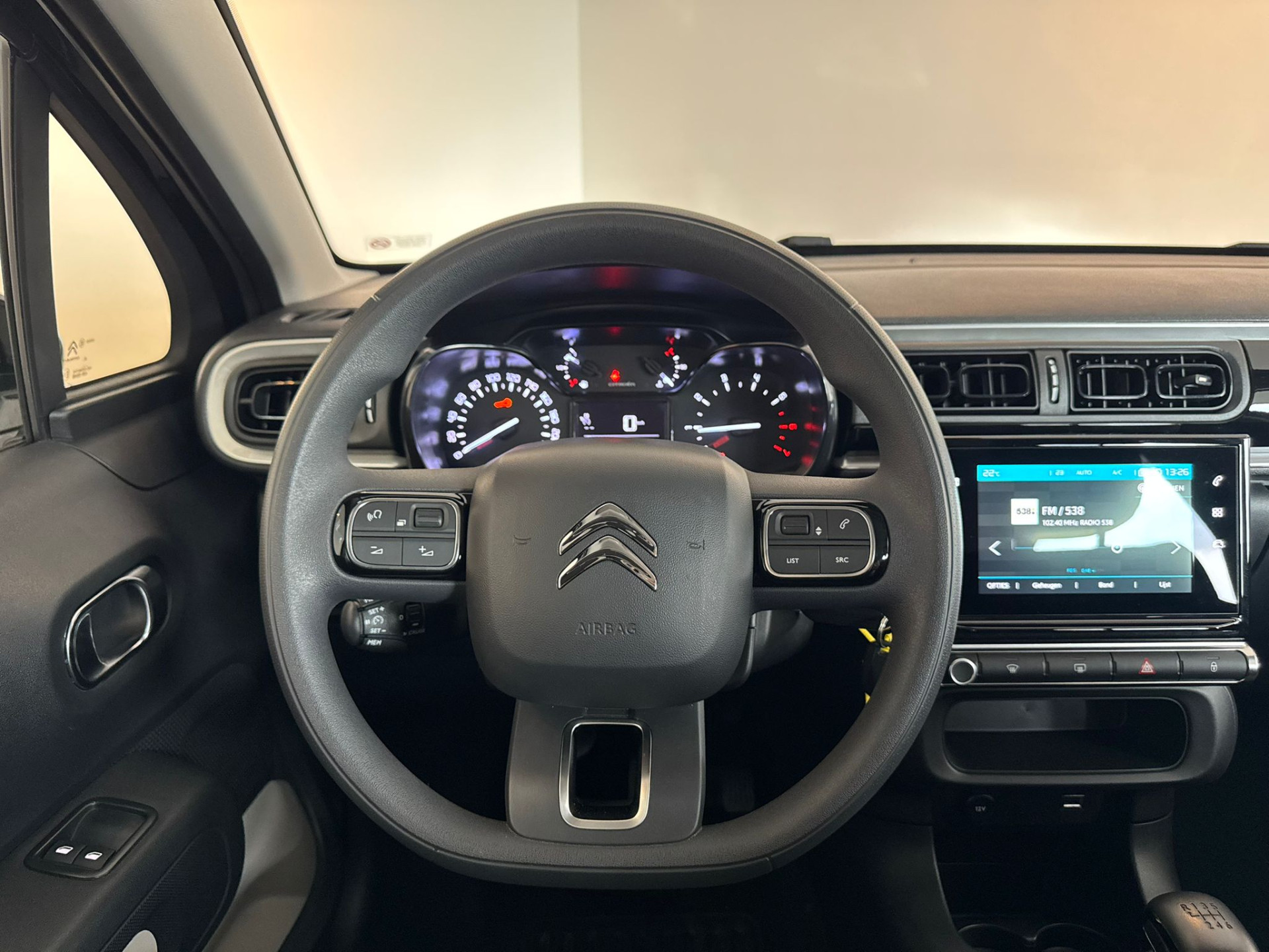 45577619-24.jpg