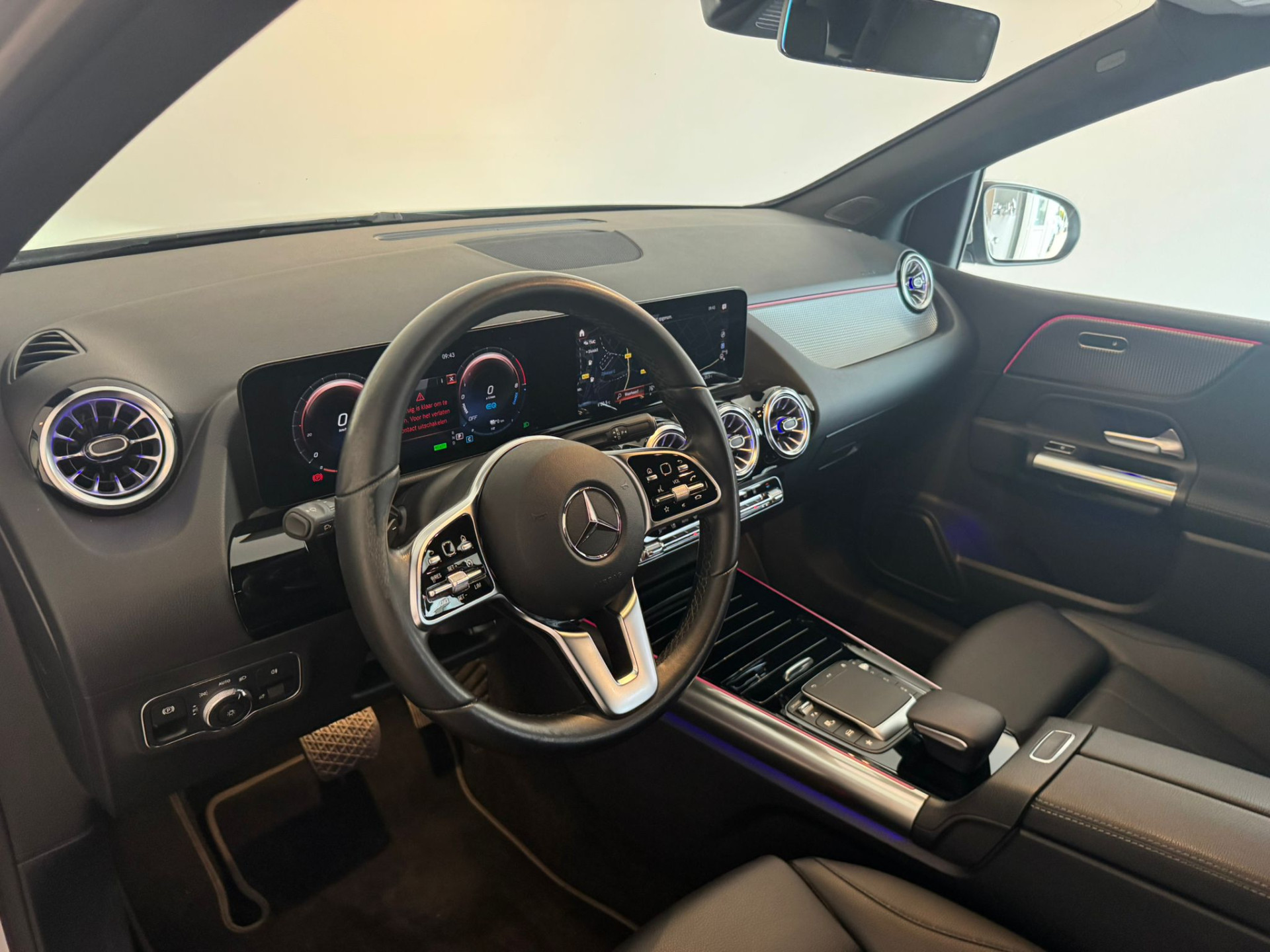 45876971-14.jpg