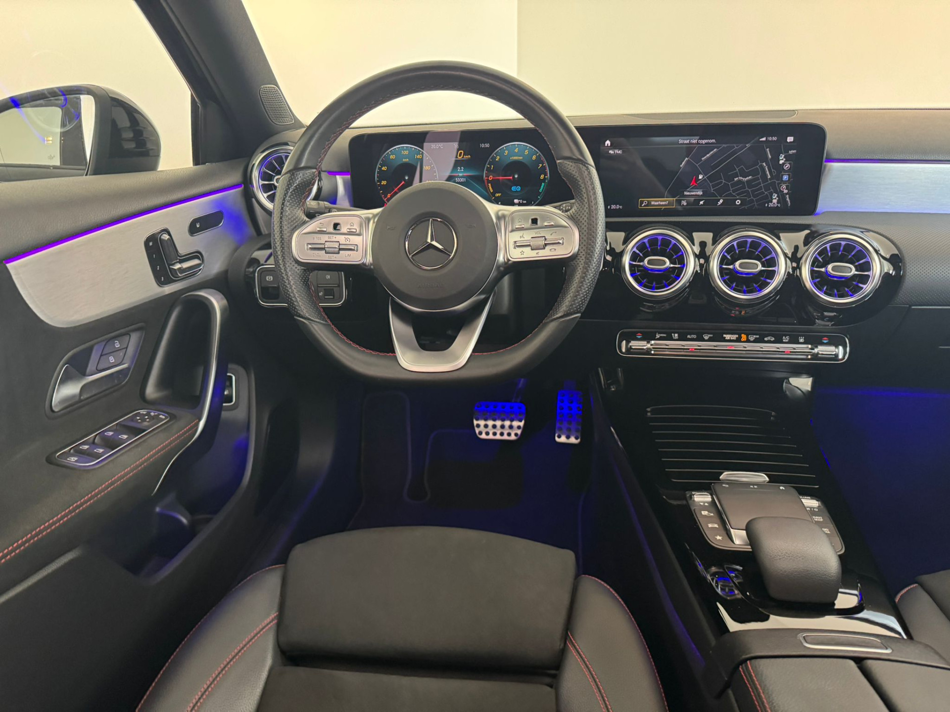 46472422-14.jpg