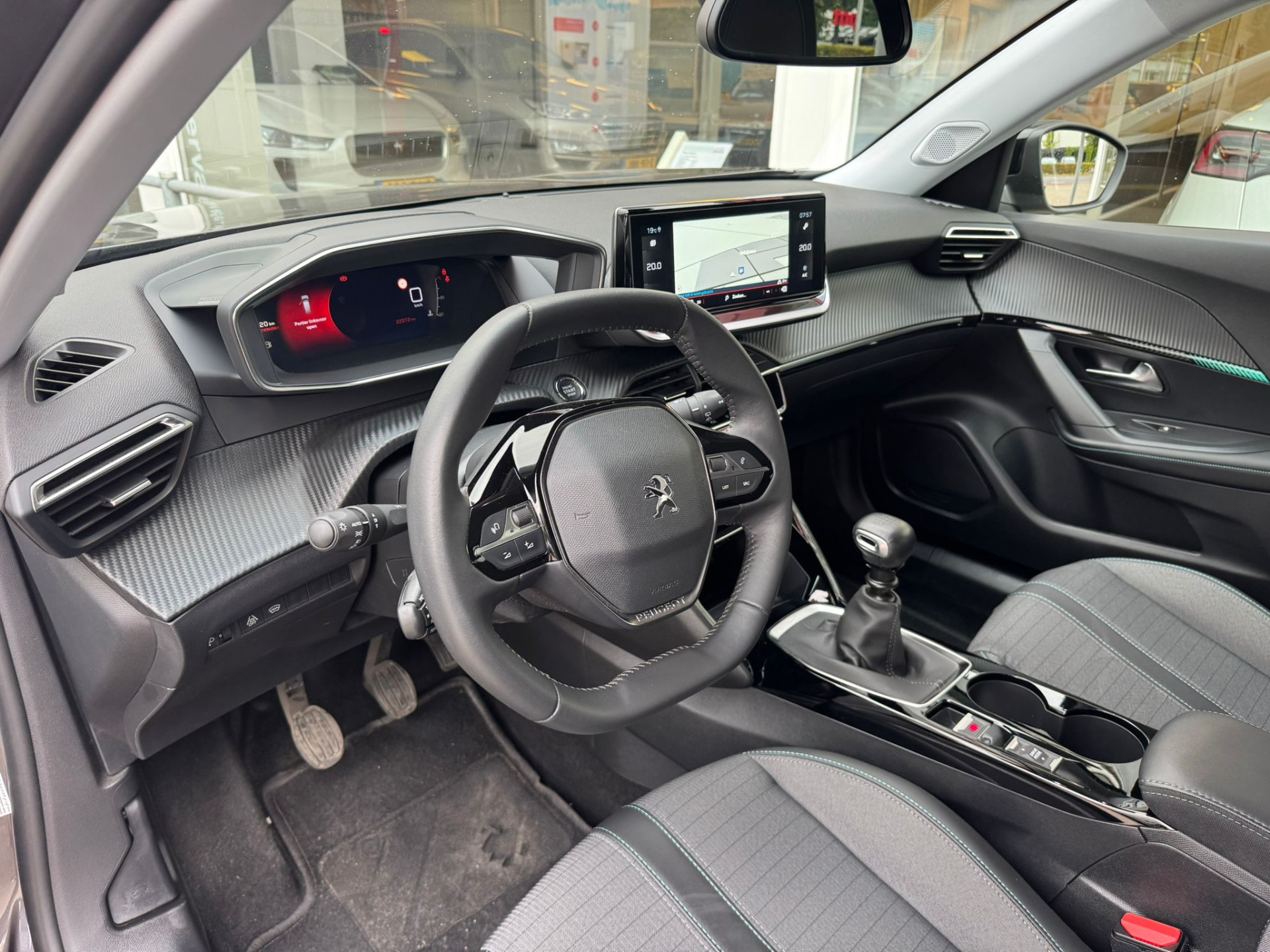 47131020-4.jpg